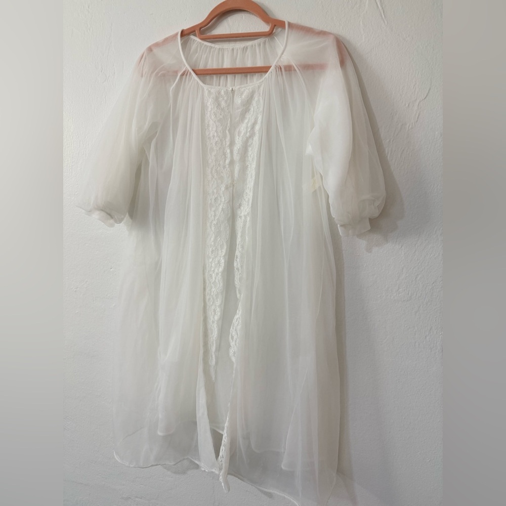 Worth Sheer Lace Peignoir Robe White Small Romantic Lingerie Duster